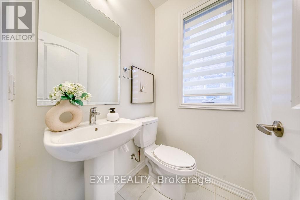 69 Freeman Williams Street, Markham, Ontario  L6C 3K4 - Photo 17 - N13021992