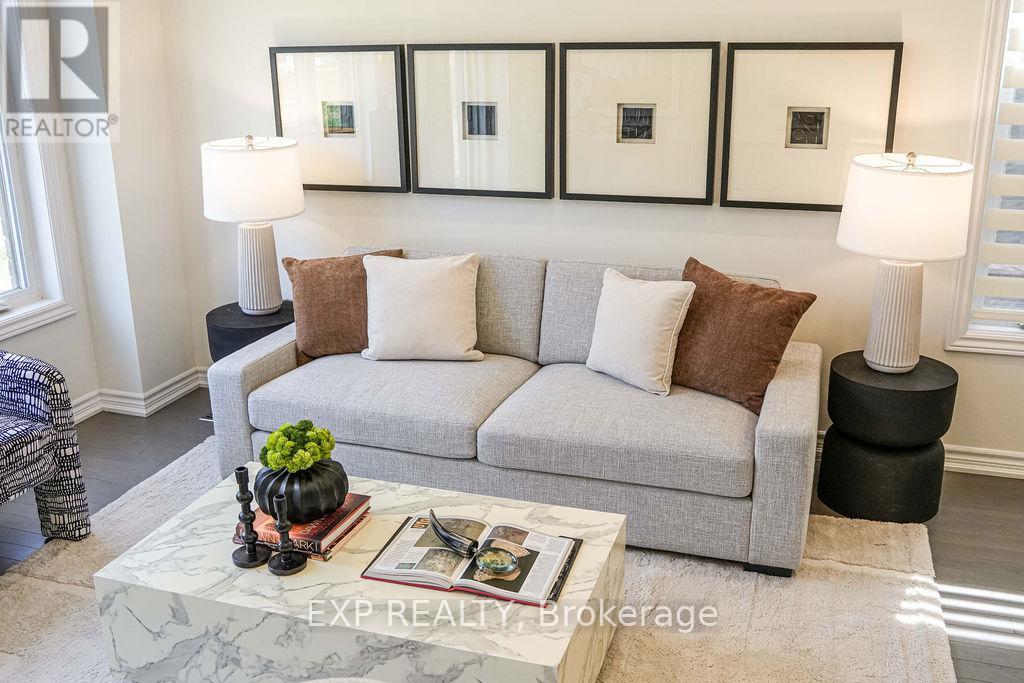 69 Freeman Williams Street, Markham, Ontario  L6C 3K4 - Photo 7 - N13021992