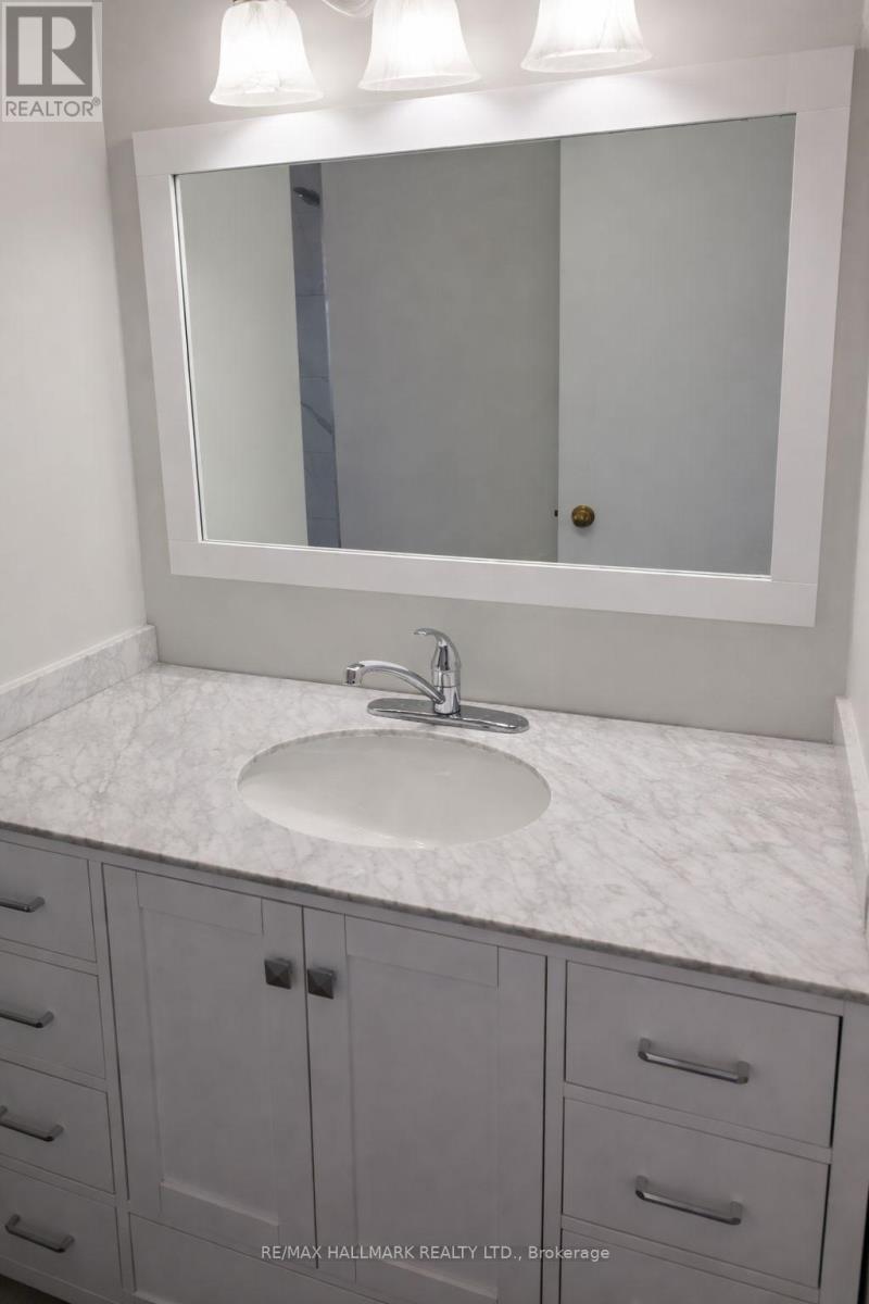 Main Floor - 41 Kinzie Lane, Barrie (Grove East), Ontario  L4M 6A2 - Photo 2 - S13021874