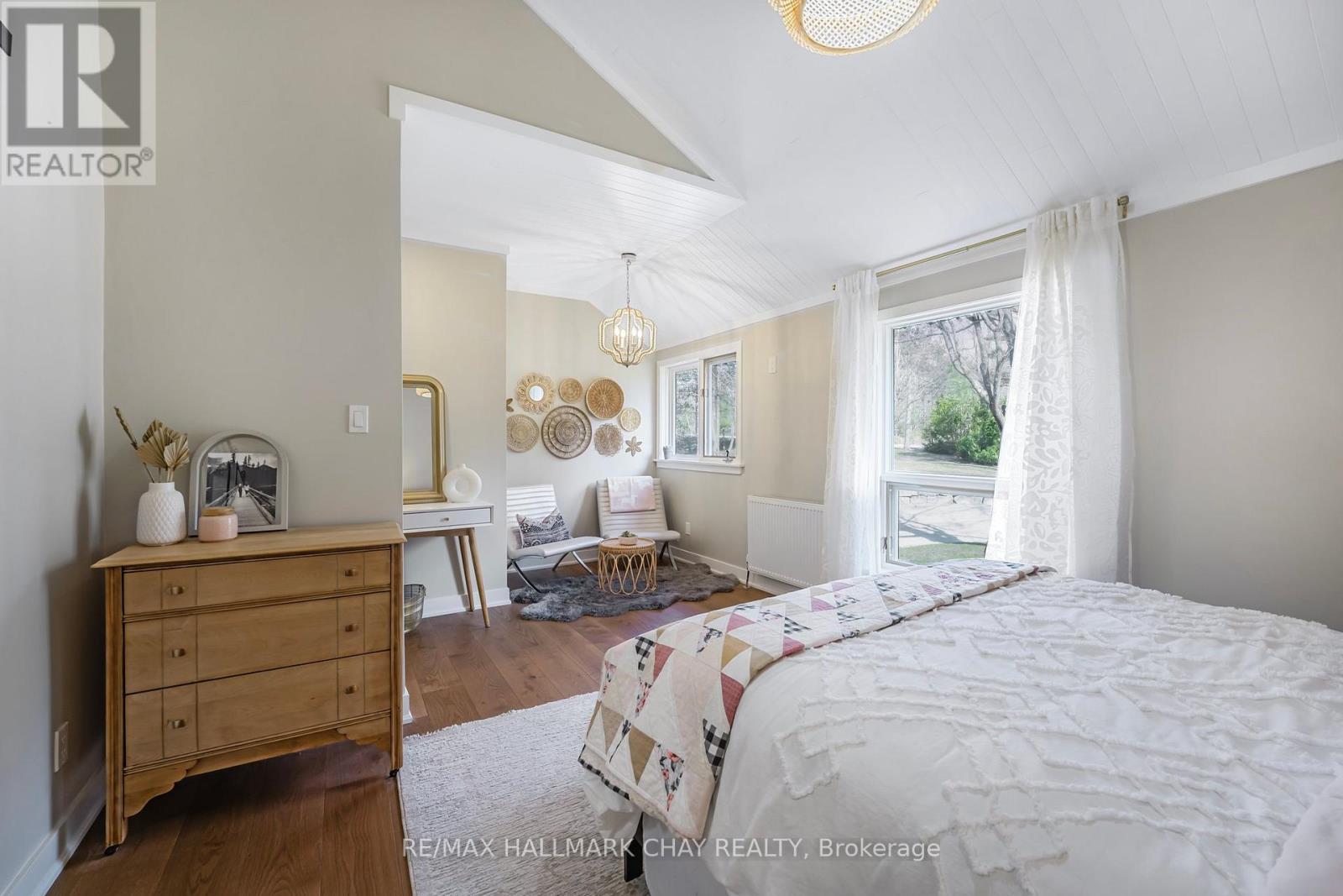 1359 Old Barrie Road E, Oro-Medonte, Ontario  L0L 1T0 - Photo 30 - S13021978