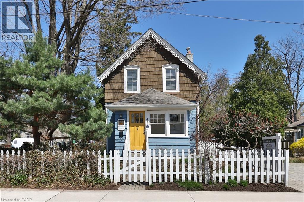 455 Nelson Avenue, Burlington, Ontario  L7S 1N3 - Photo 2 - 40808081