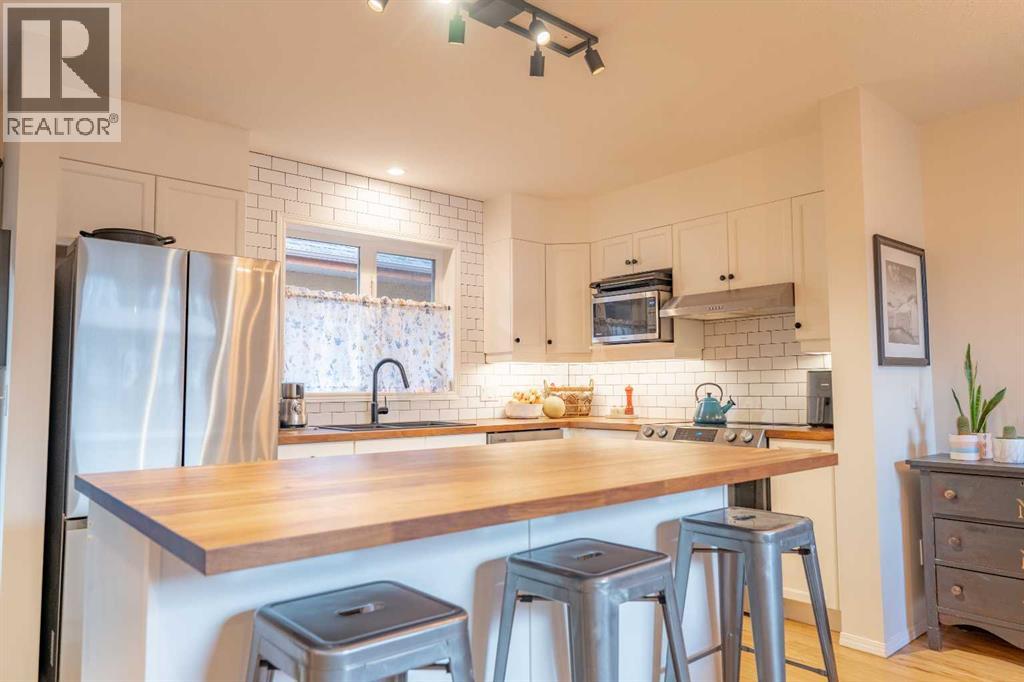 2, 601 4th Street, Canmore, Alberta  T1W 2G7 - Photo 7 - A2285792