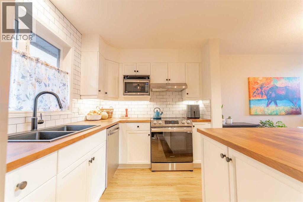 2, 601 4th Street, Canmore, Alberta  T1W 2G7 - Photo 6 - A2285792