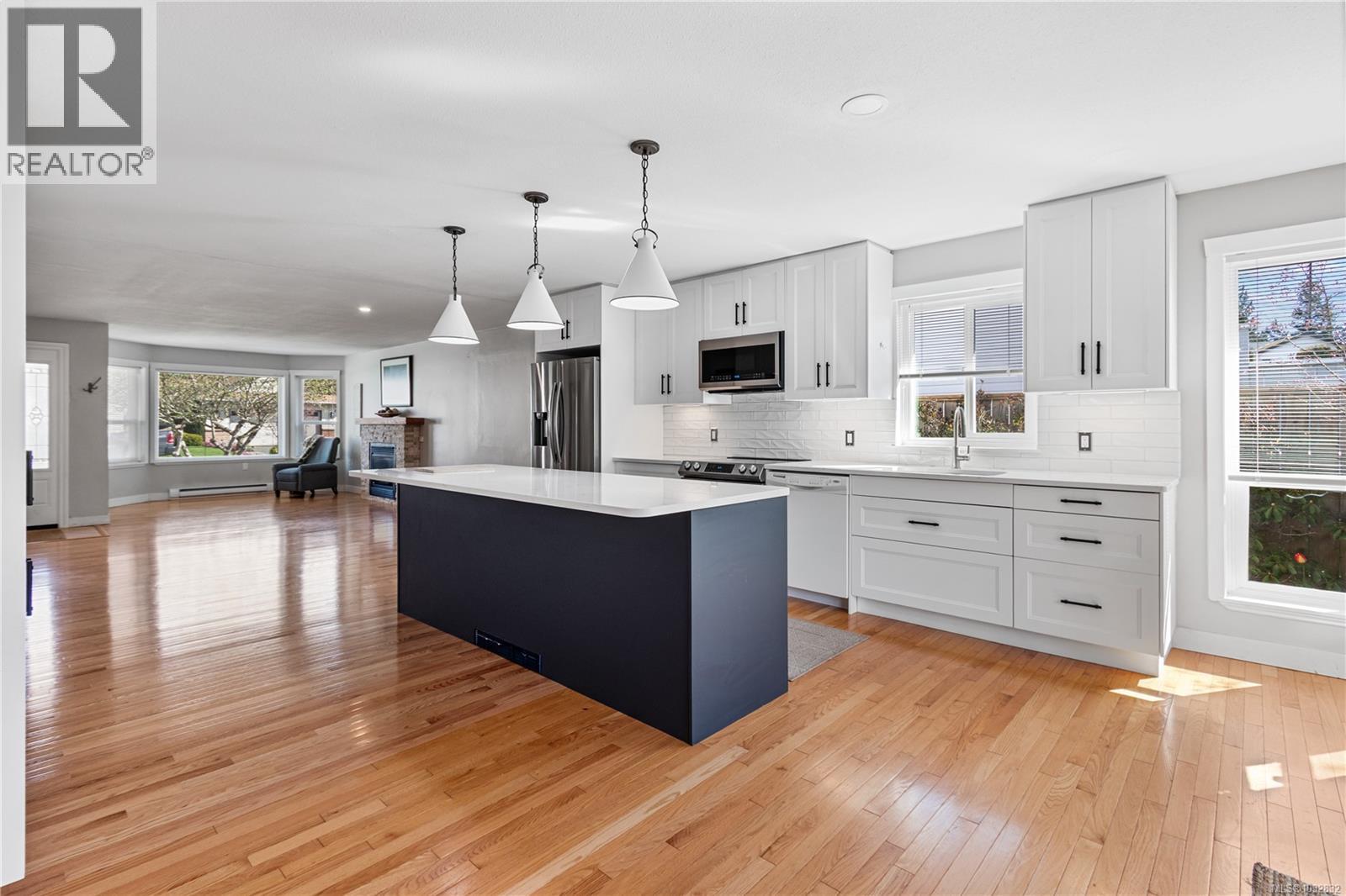 4340 Martin Pl, Nanaimo, British Columbia  V9S 5V2 - Photo 8 - 1032832