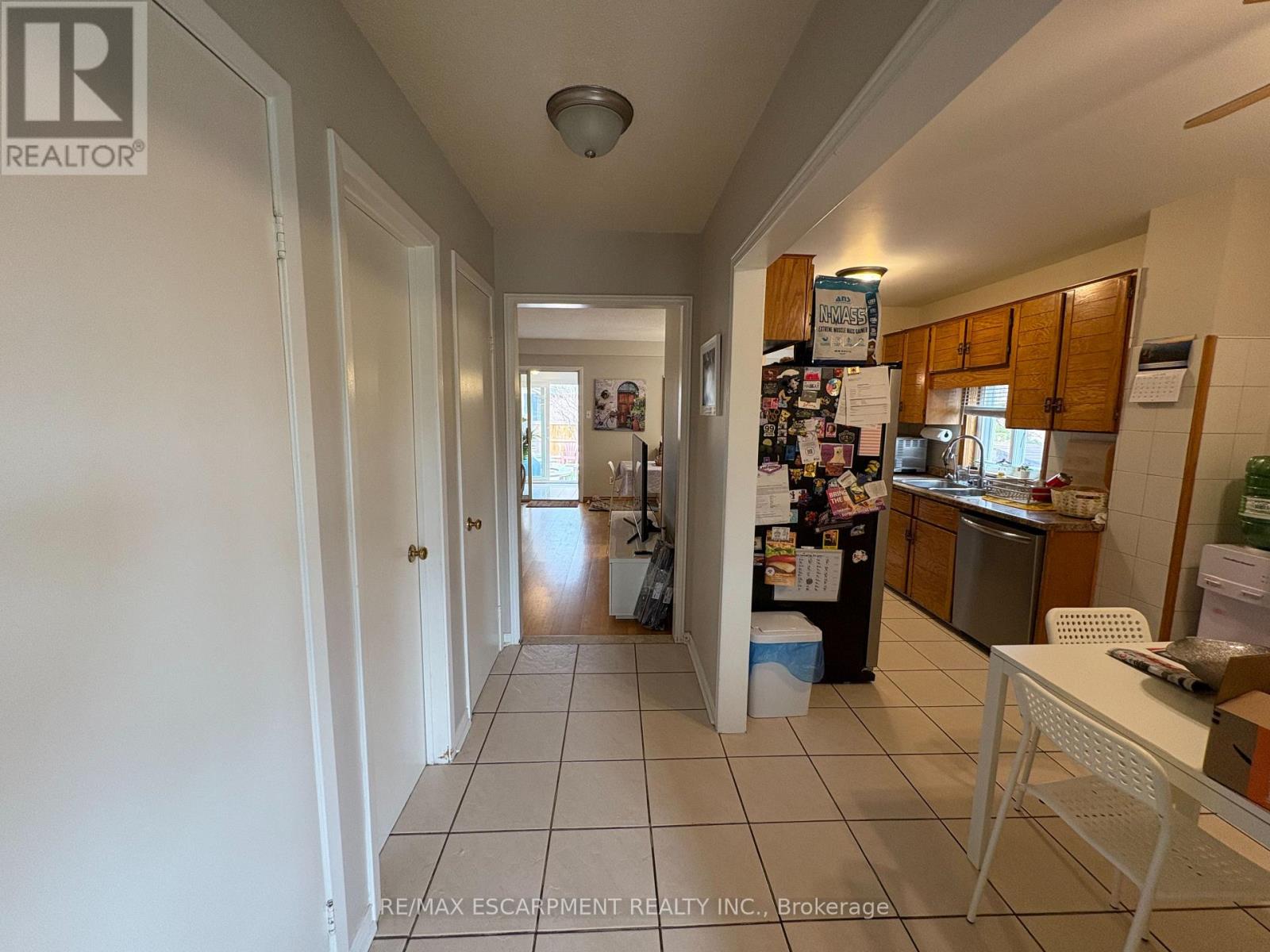 4313 Lee Drive, Mississauga, Ontario  L4W 4A9 - Photo 5 - W13021880