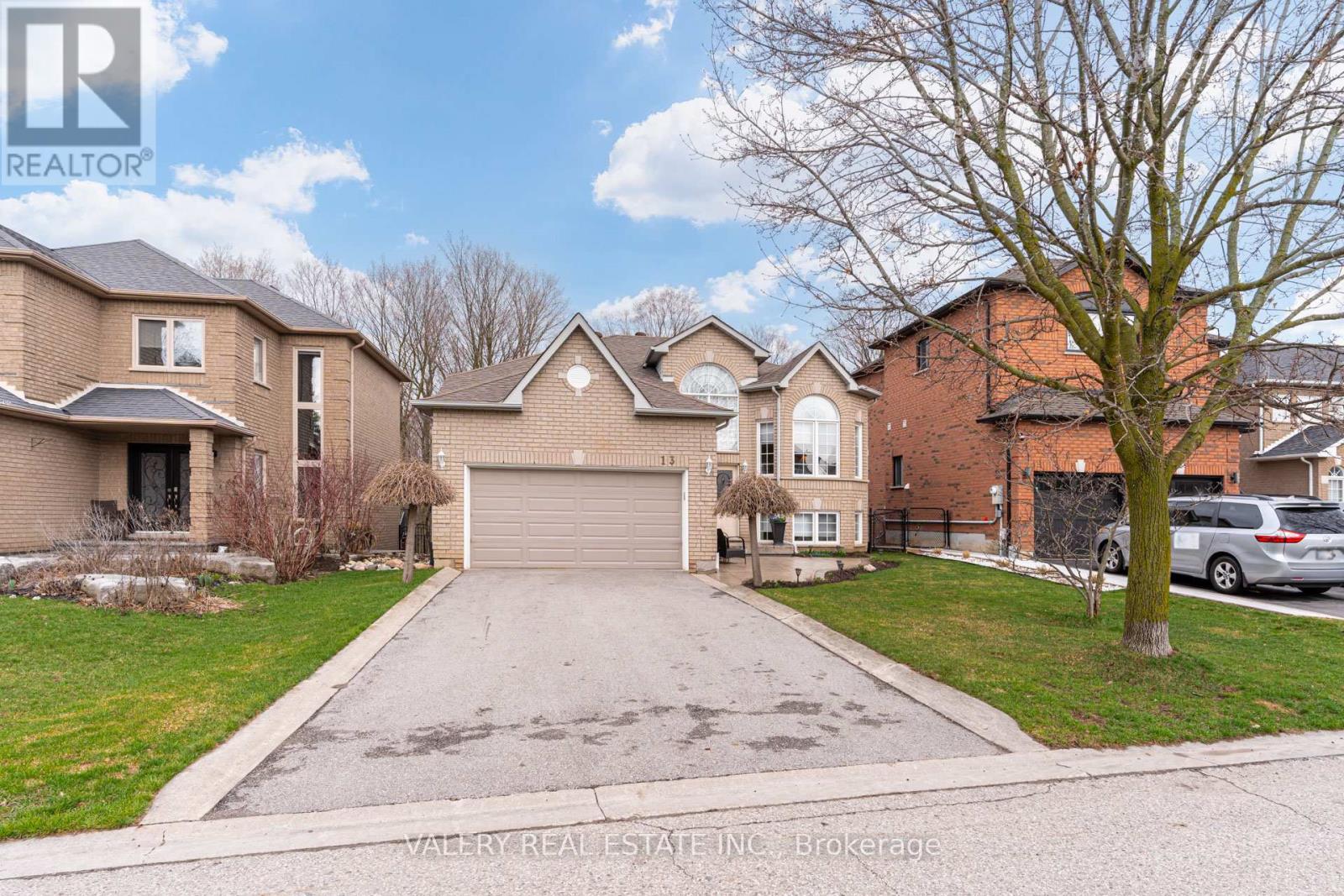 13 BLUEBERRY HILL COURT, Caledon, Ontario
