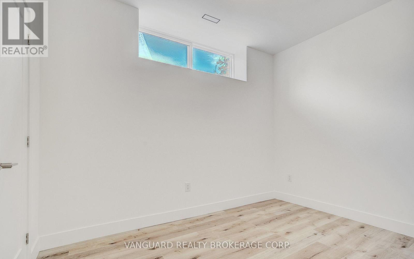 1937 Lawrence Avenue W, Toronto, Ontario  M9N 1G8 - Photo 14 - W13021948