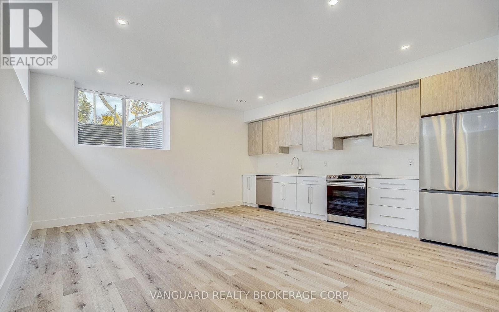 1937 Lawrence Avenue W, Toronto, Ontario  M9N 1G8 - Photo 22 - W13021948