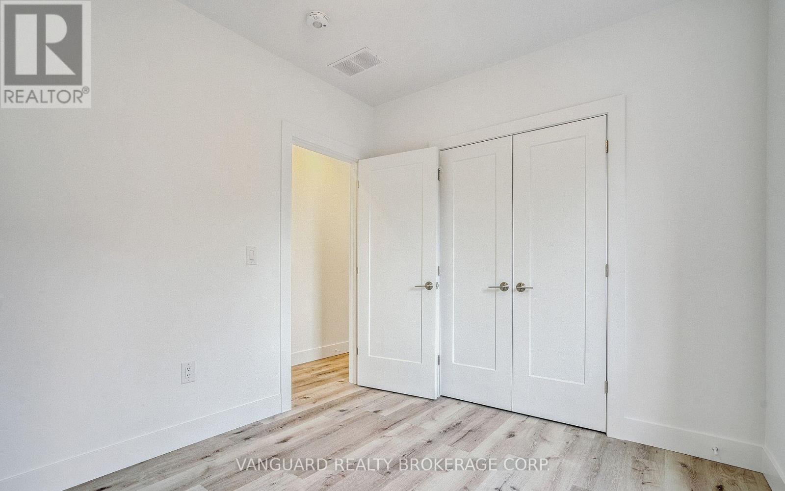 1937 Lawrence Avenue W, Toronto, Ontario  M9N 1G8 - Photo 37 - W13021948