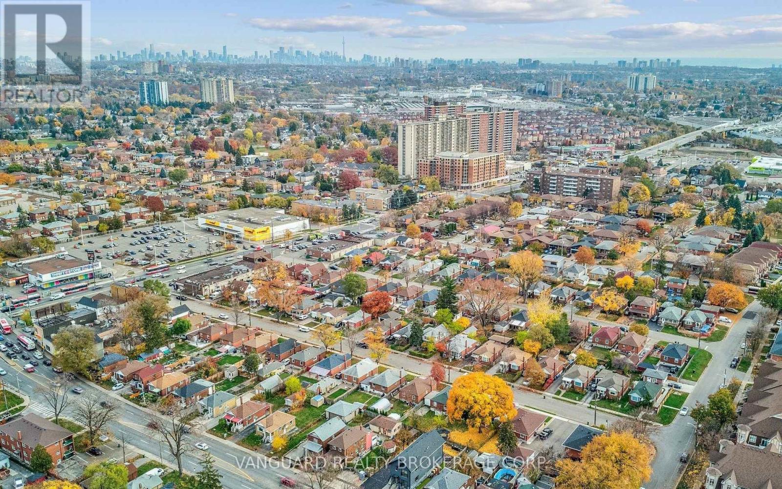 1937 Lawrence Avenue W, Toronto, Ontario  M9N 1G8 - Photo 39 - W13021948