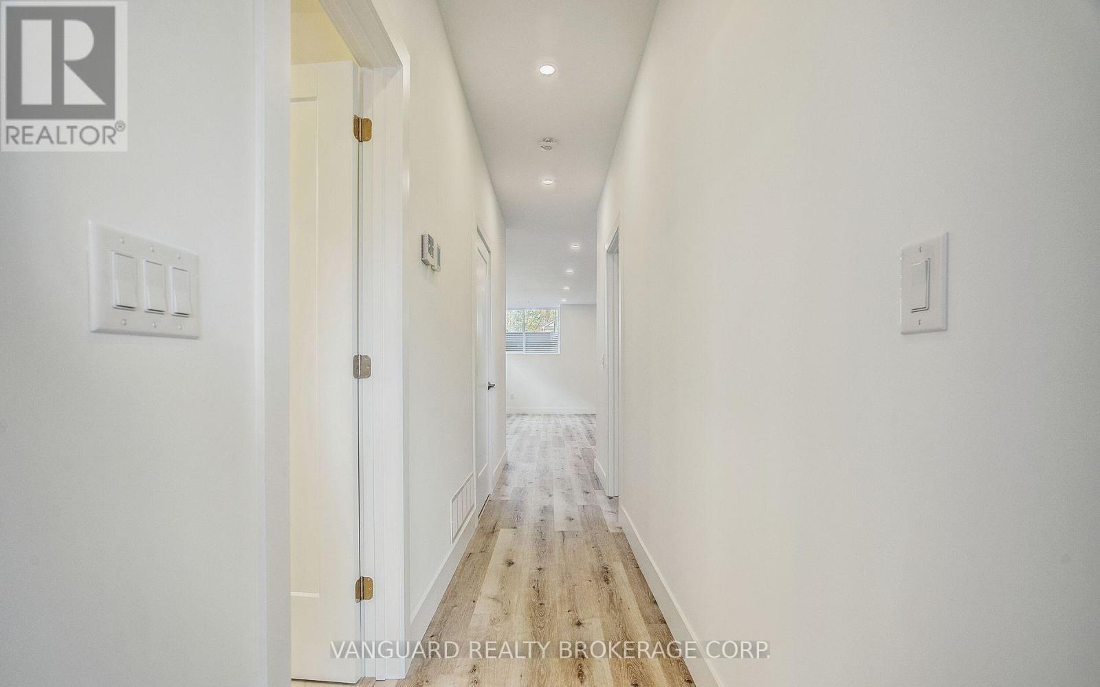 1937 Lawrence Avenue W, Toronto (Weston), Ontario  M9N 1G8 - Photo 27 - W13021966