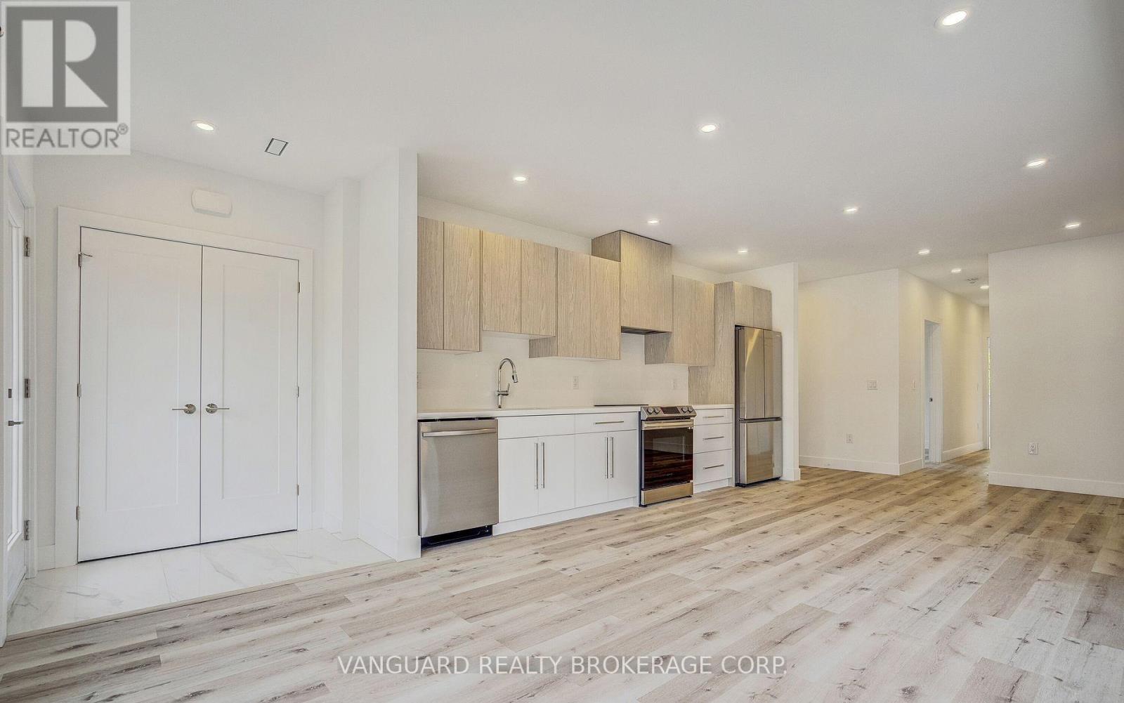 1937 Lawrence Avenue W, Toronto (Weston), Ontario  M9N 1G8 - Photo 34 - W13021966