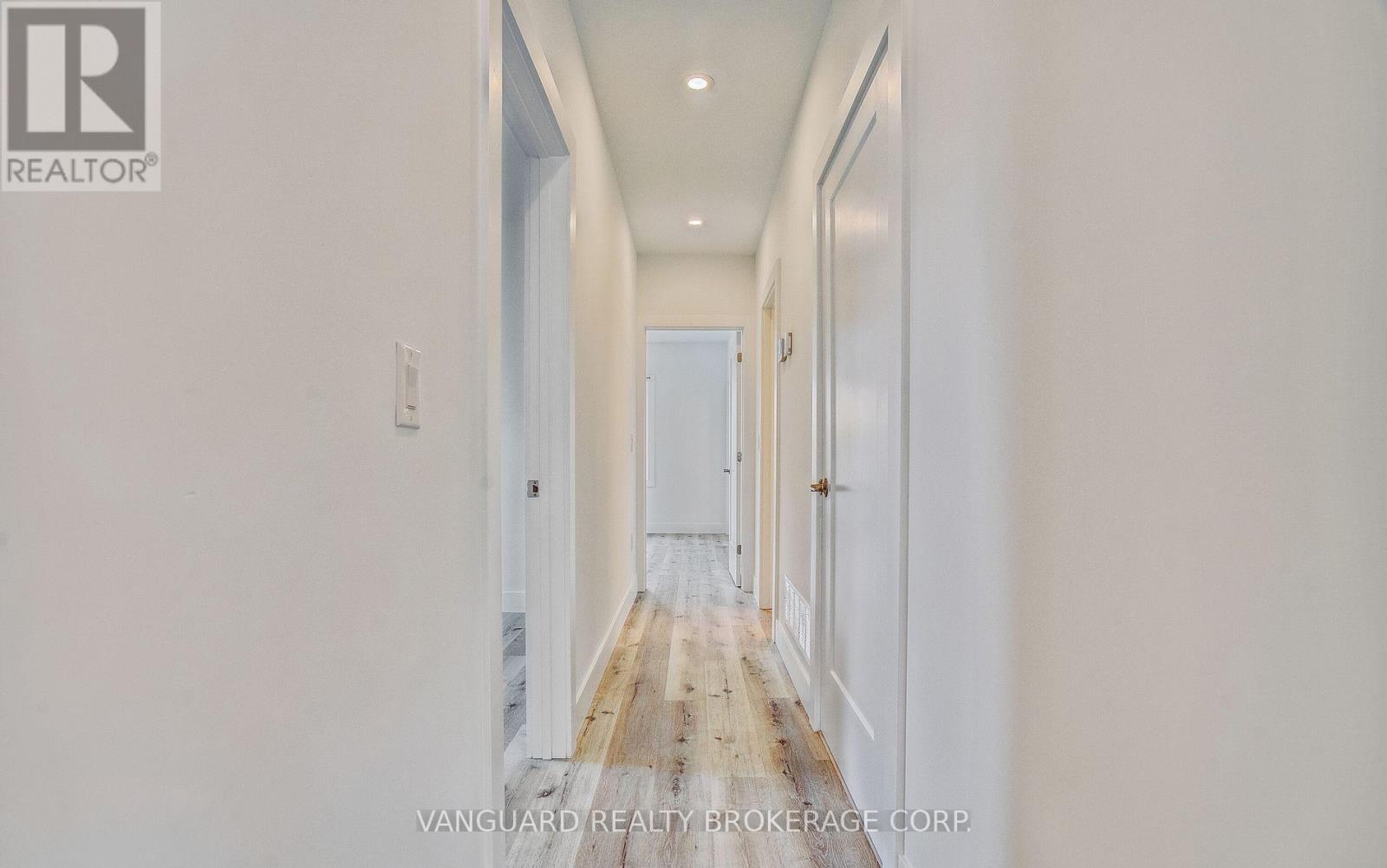 1937 Lawrence Avenue W, Toronto (Weston), Ontario  M9N 1G8 - Photo 38 - W13021966