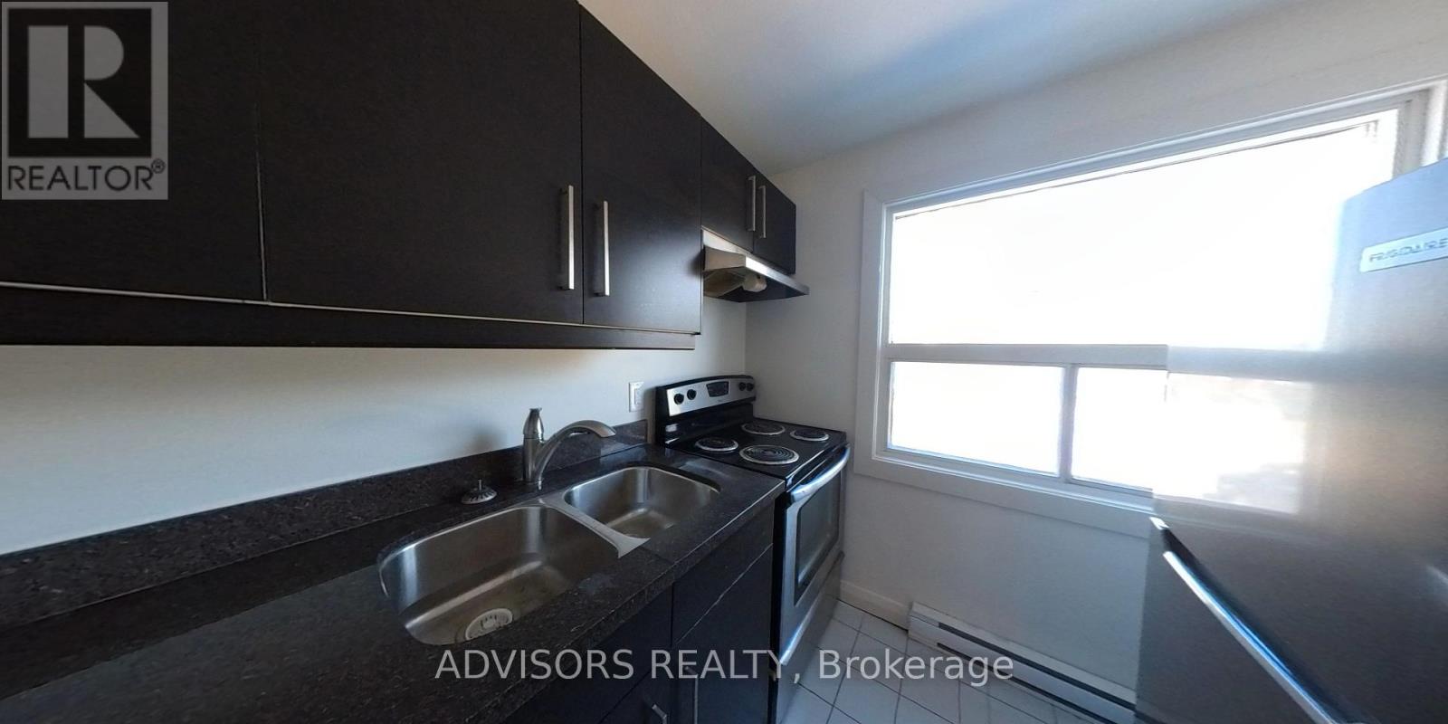 1 - 3717 Lakeshore Boulevard W, Toronto, Ontario  M8W 1P8 - Photo 5 - W13021970