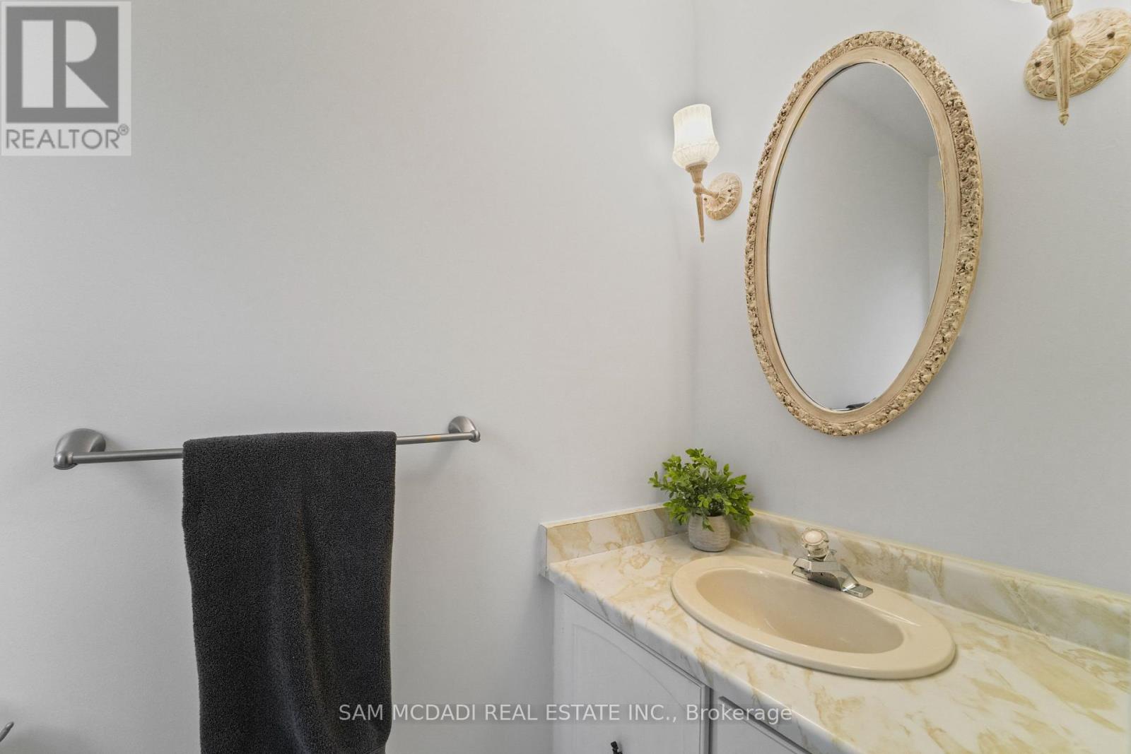 44 Madrid Crescent, Brampton, Ontario  L6S 2X4 - Photo 24 - W13021998