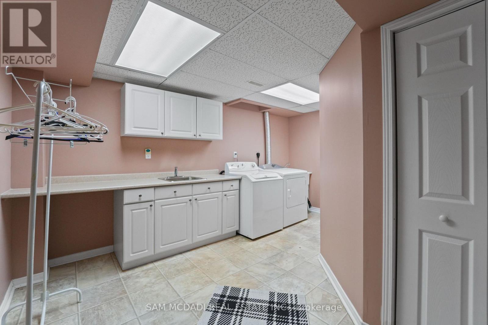 44 Madrid Crescent, Brampton, Ontario  L6S 2X4 - Photo 37 - W13021998