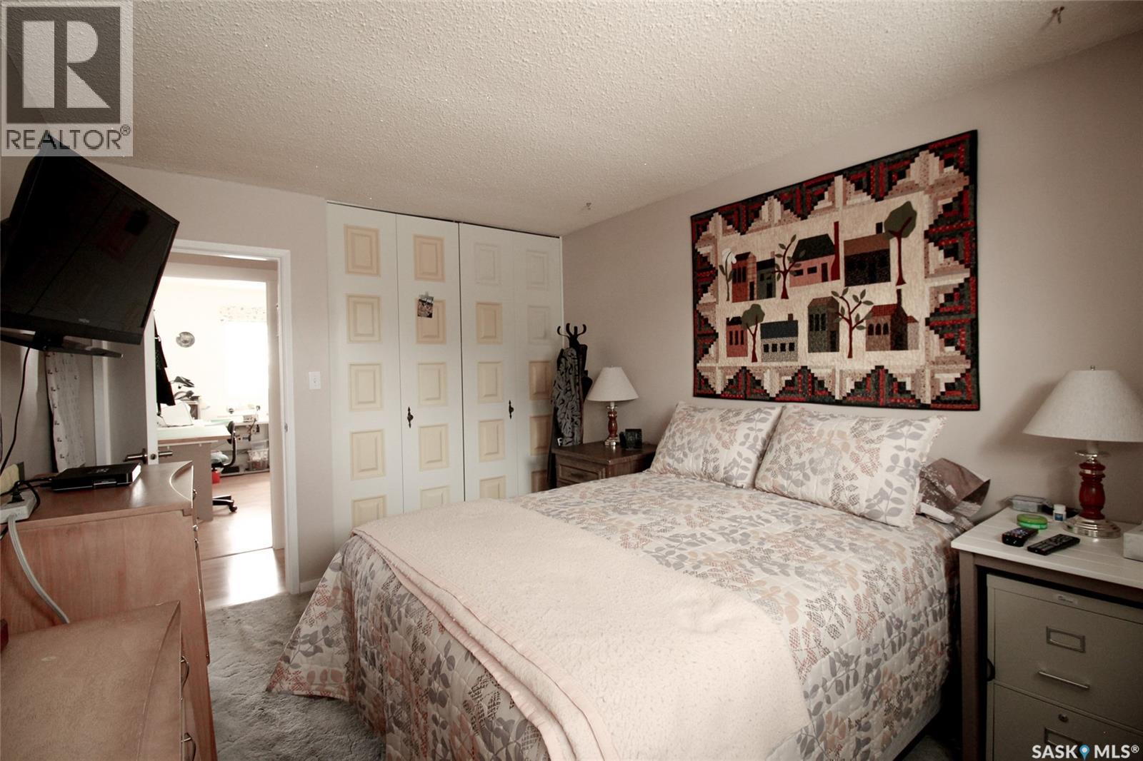 612 9th Street W, Shaunavon, Saskatchewan  S0N 2M0 - Photo 20 - SK033445