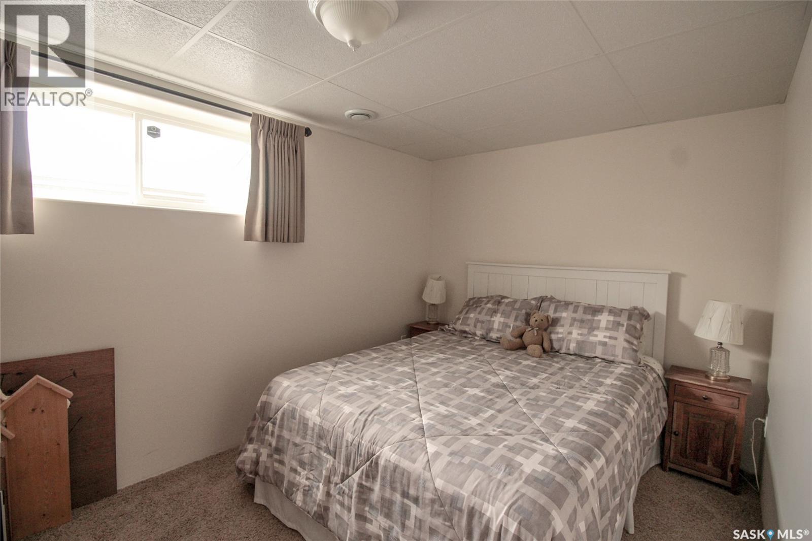 612 9th Street W, Shaunavon, Saskatchewan  S0N 2M0 - Photo 27 - SK033445