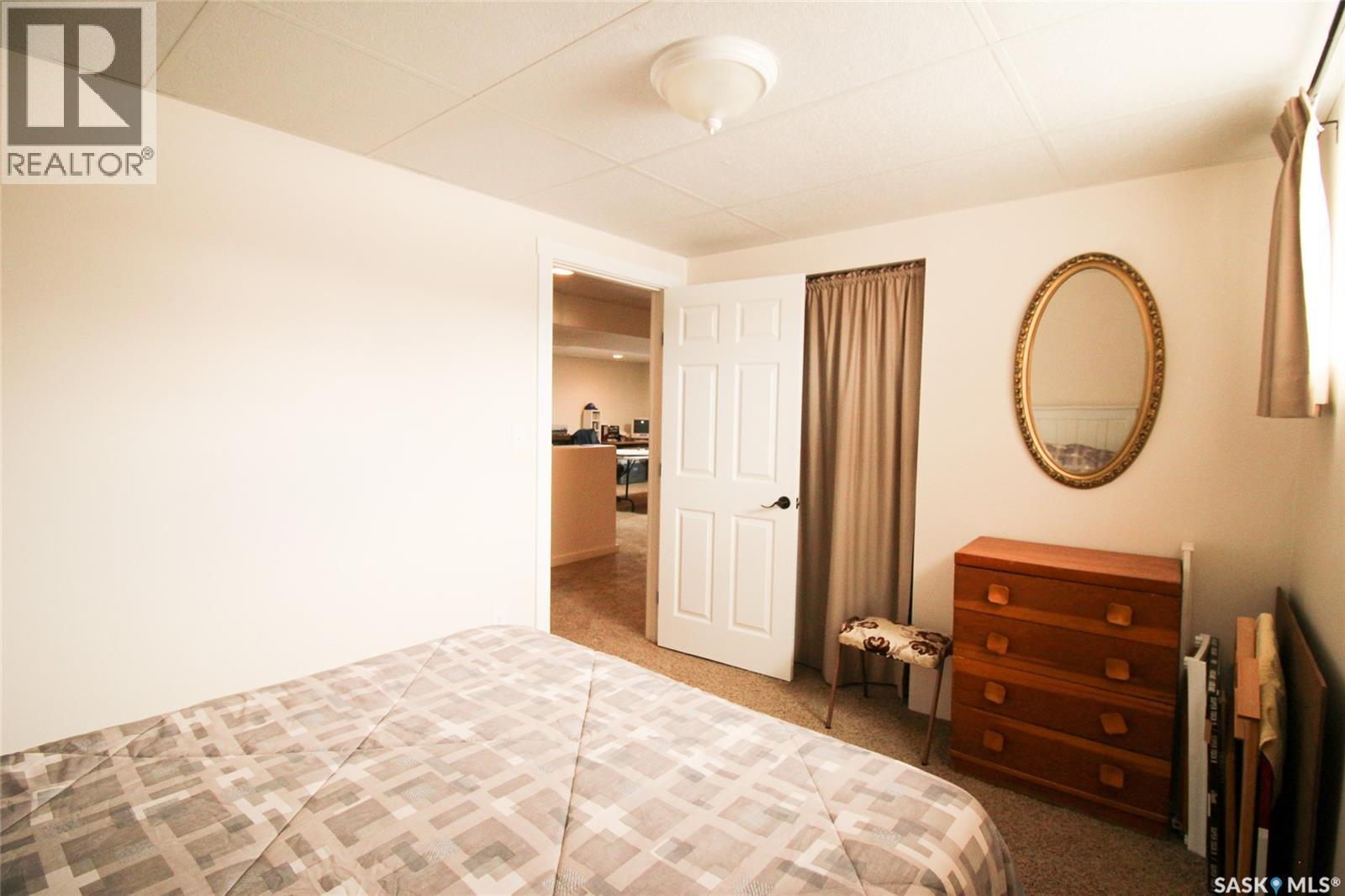 612 9th Street W, Shaunavon, Saskatchewan  S0N 2M0 - Photo 28 - SK033445