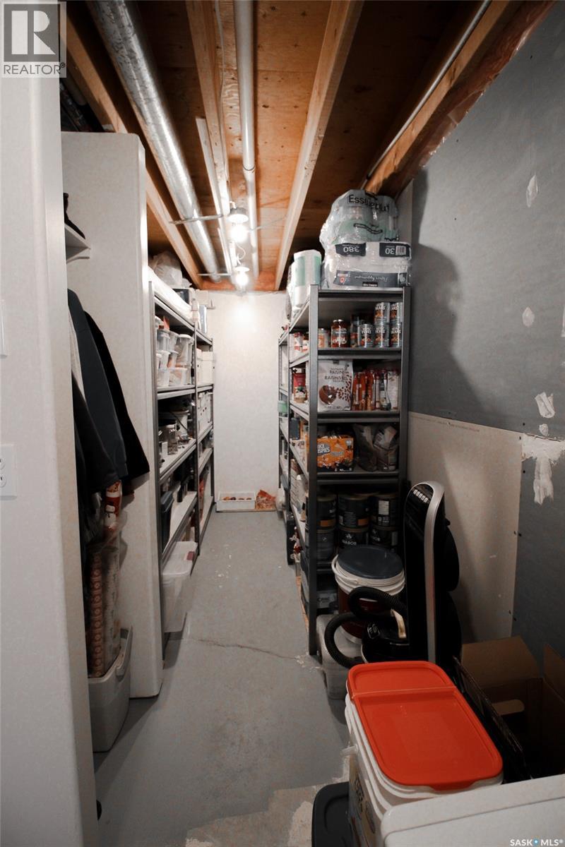 612 9th Street W, Shaunavon, Saskatchewan  S0N 2M0 - Photo 35 - SK033445