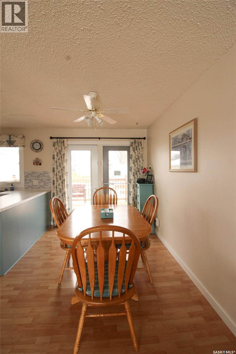 612 9th Street W, Shaunavon, Saskatchewan  S0N 2M0 - Photo 9 - SK033445