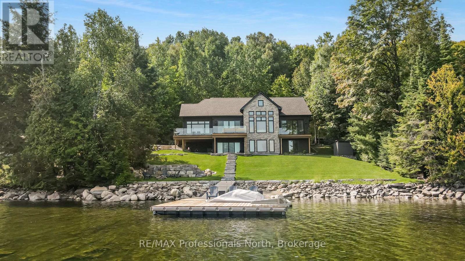 1015 TREASURE DRIVE, Dysart et al, Ontario