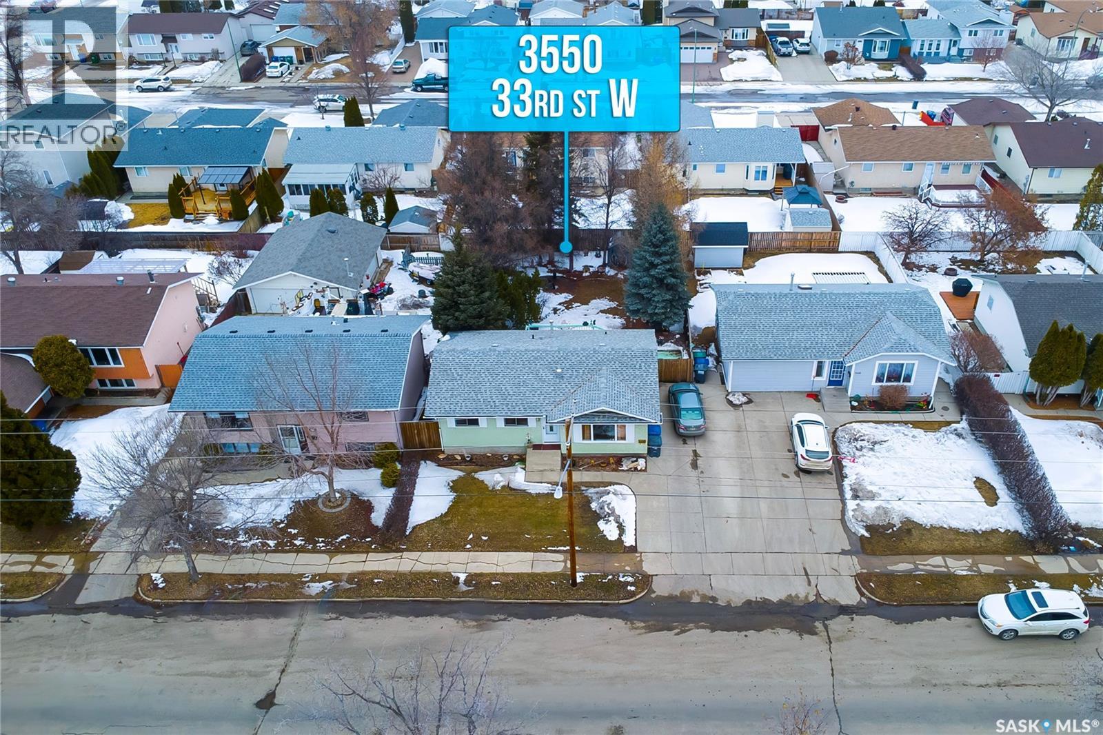 3550 33rd Street W, Saskatoon, Saskatchewan  S7L 6E1 - Photo 2 - SK032727