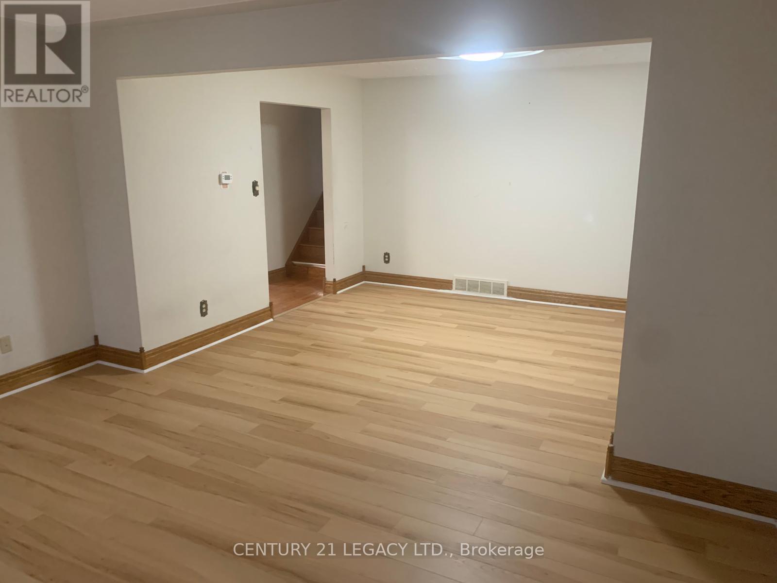 (Upper) - 2067 Old Mill Road, Kitchener, Ontario  N2P 1E4 - Photo 15 - X13021858