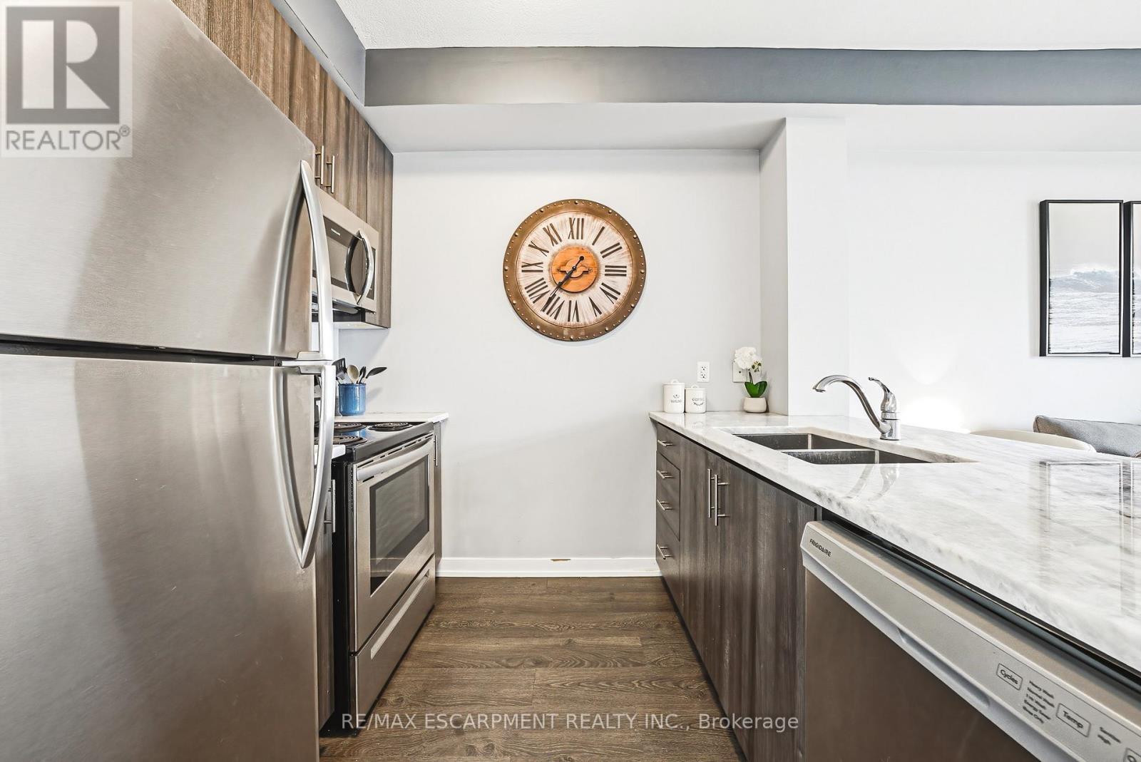 134 - 125 Shoreview Place, Hamilton, Ontario  L8E 0K3 - Photo 3 - X13021900