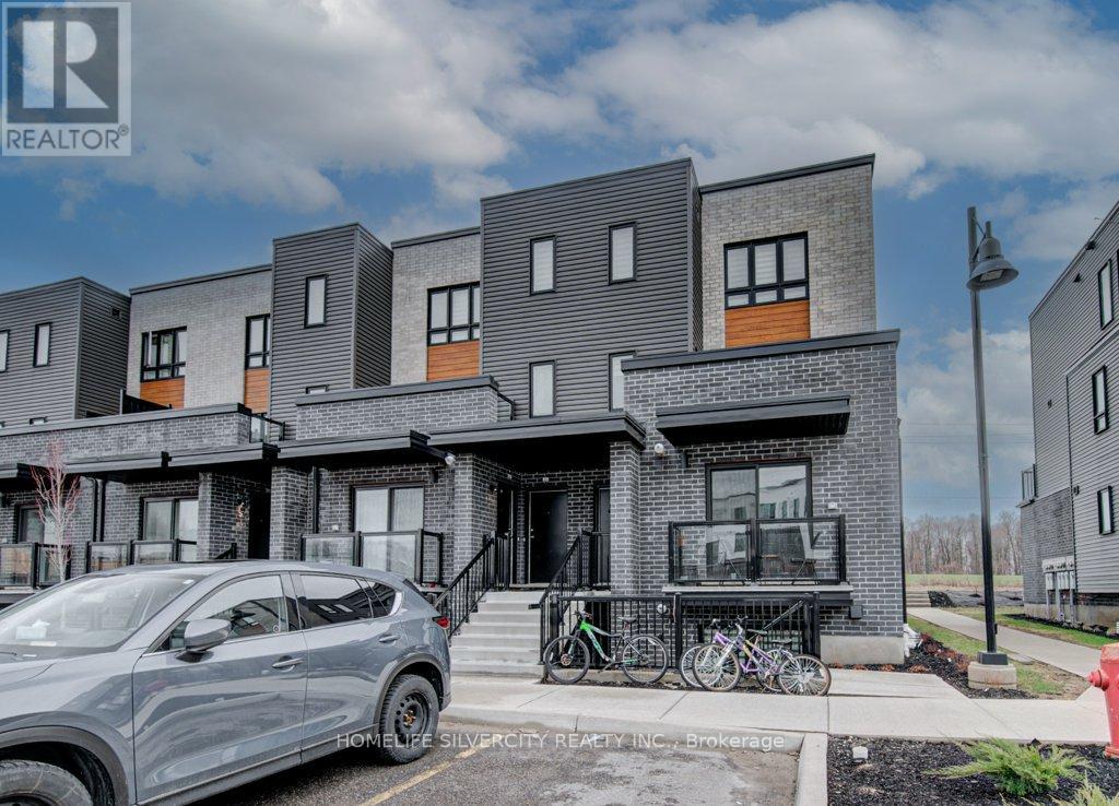 #18 - 235 Chapel Hill Drive, Kitchener, Ontario  N2R 0S4 - Photo 3 - X13021954