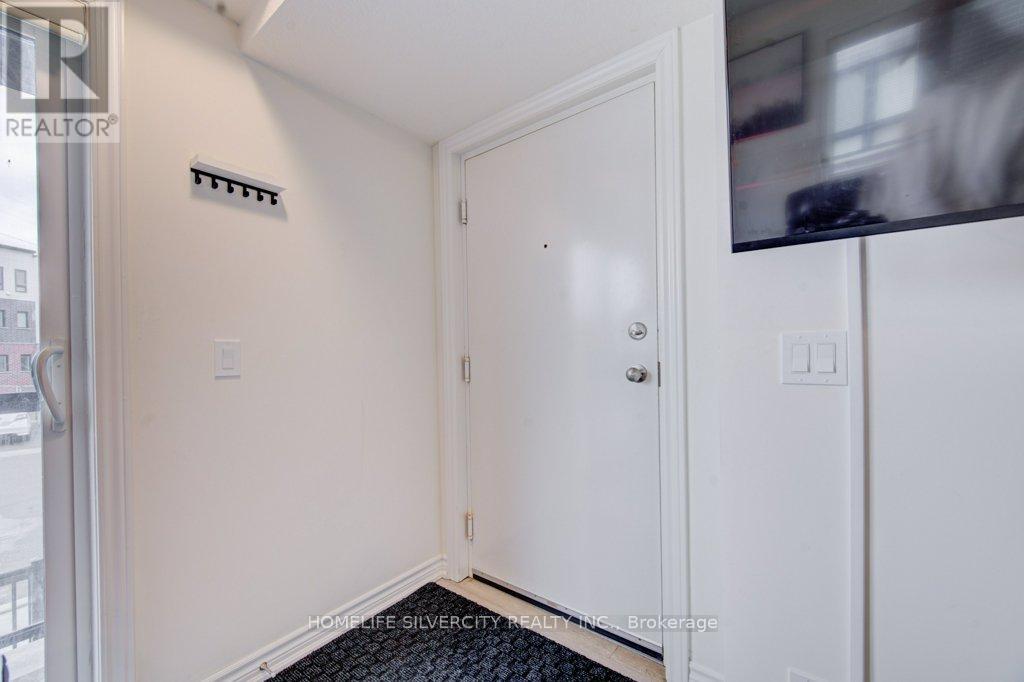 #18 - 235 Chapel Hill Drive, Kitchener, Ontario  N2R 0S4 - Photo 5 - X13021954