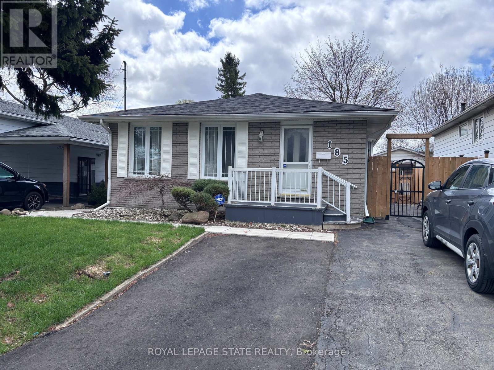 2 - 185 Bonaventure Drive, Hamilton, Ontario  L9C 4R1 - Photo 1 - X13021958