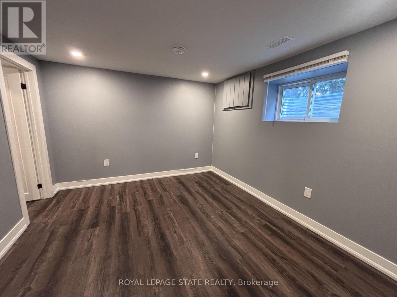 2 - 185 Bonaventure Drive, Hamilton, Ontario  L9C 4R1 - Photo 3 - X13021958