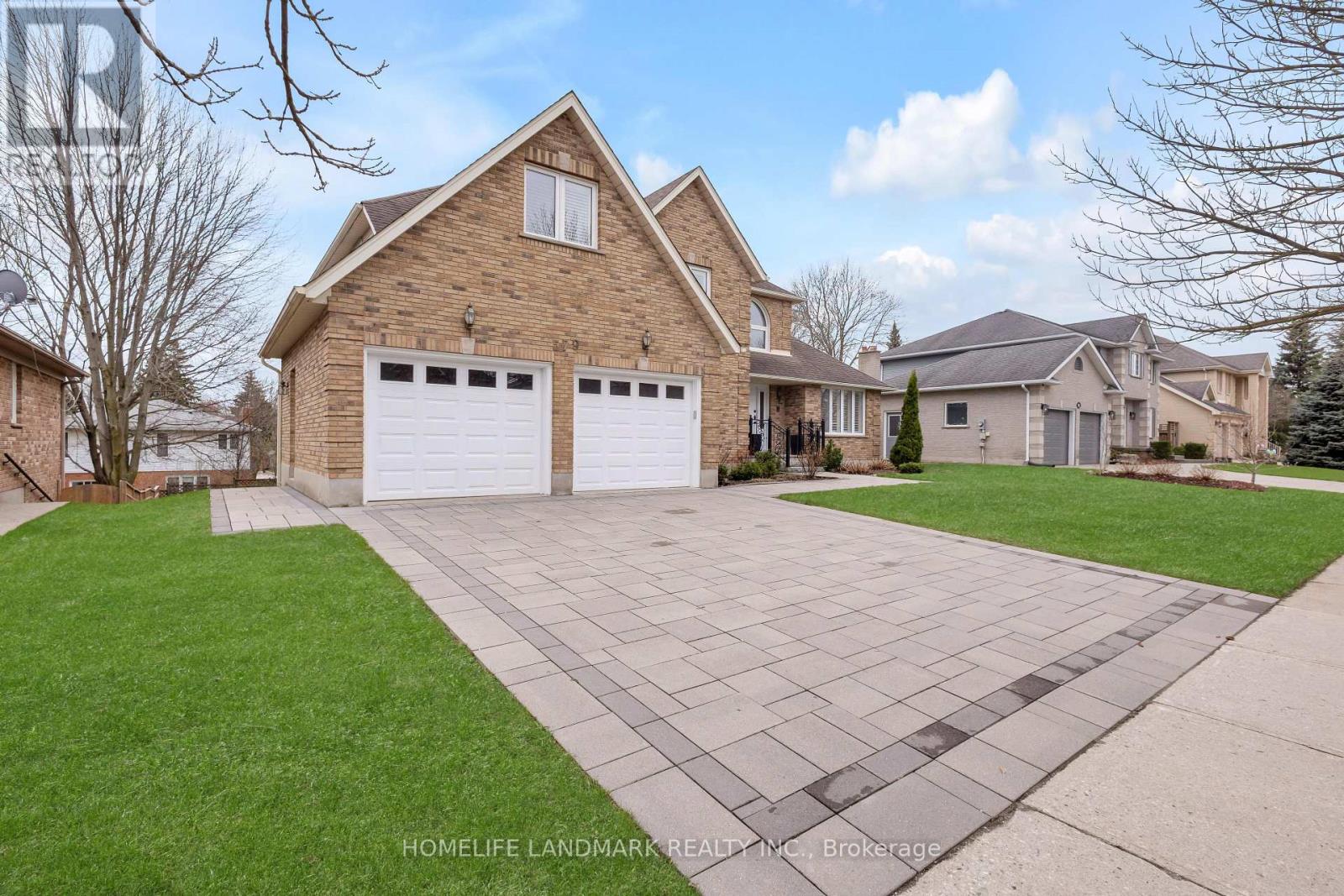 579 Paradise Crescent, Waterloo, Ontario  N2T 2J7 - Photo 2 - X13021972