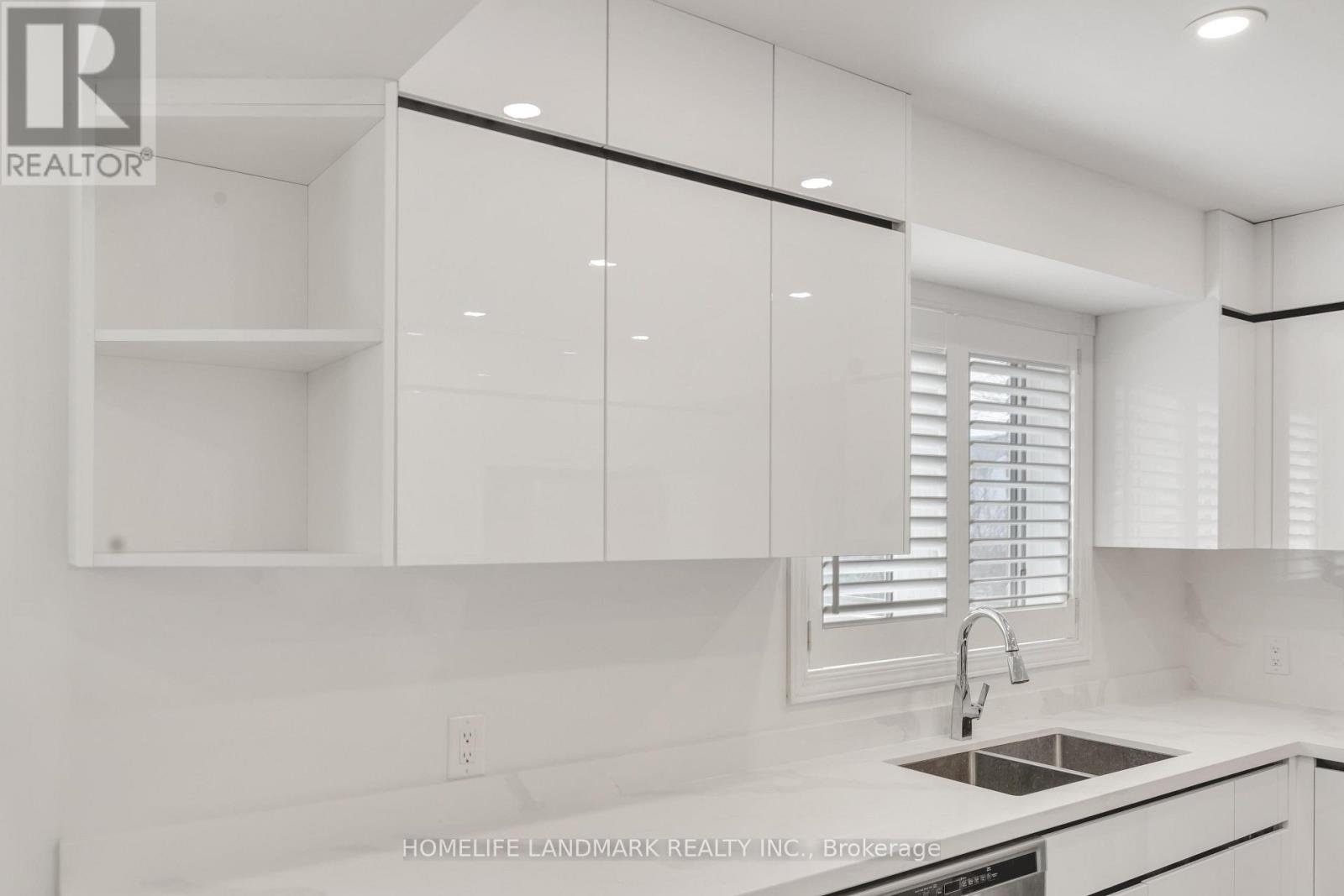 579 Paradise Crescent, Waterloo, Ontario  N2T 2J7 - Photo 8 - X13021972