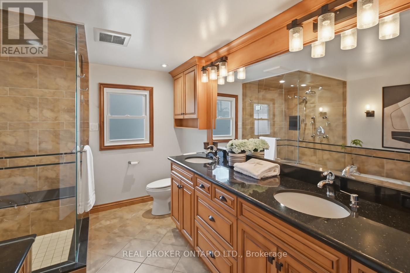 25 Victor Boulevard, St. Catharines, Ontario  L2T 2B4 - Photo 21 - X13021976