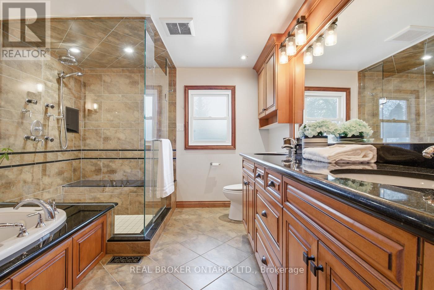 25 Victor Boulevard, St. Catharines, Ontario  L2T 2B4 - Photo 22 - X13021976