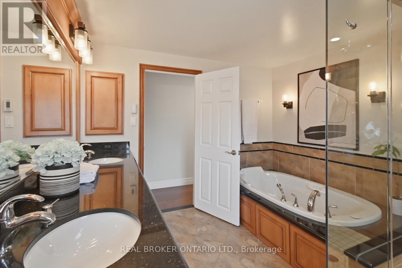 25 Victor Boulevard, St. Catharines, Ontario  L2T 2B4 - Photo 24 - X13021976