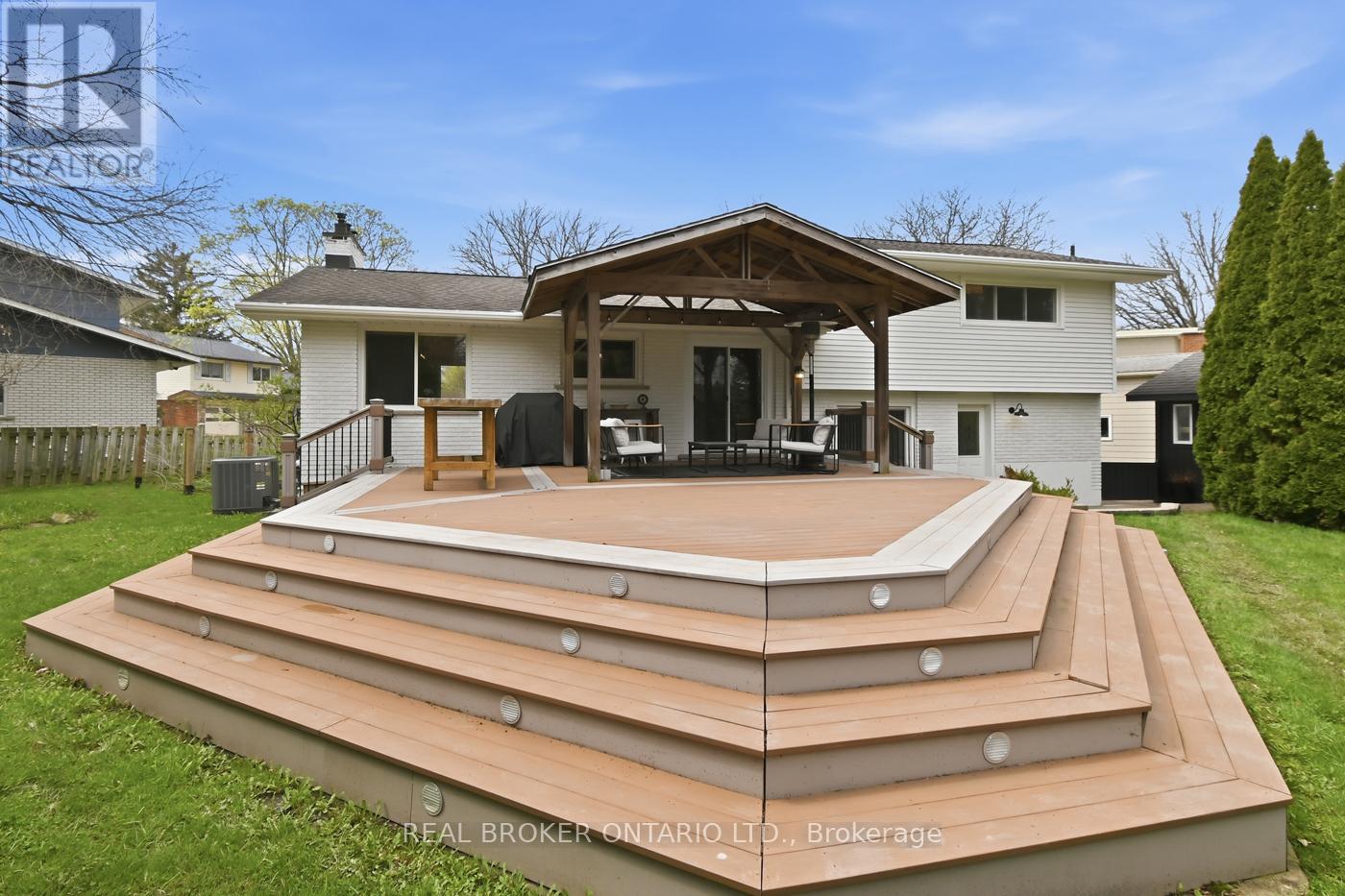 25 Victor Boulevard, St. Catharines, Ontario  L2T 2B4 - Photo 40 - X13021976