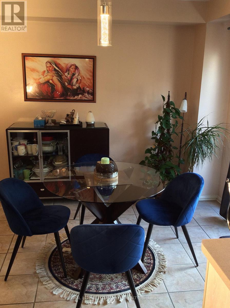 30 Condotti Drive, Vaughan, Ontario  L4H 2C8 - Photo 6 - N12987158