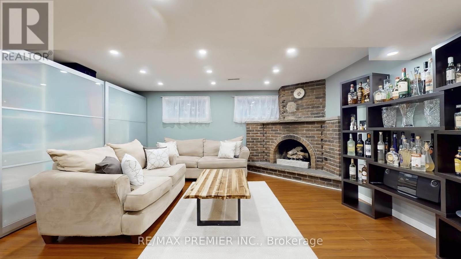 9 Tilden Crescent, Toronto, Ontario  M9P 1V6 - Photo 27 - W13021554