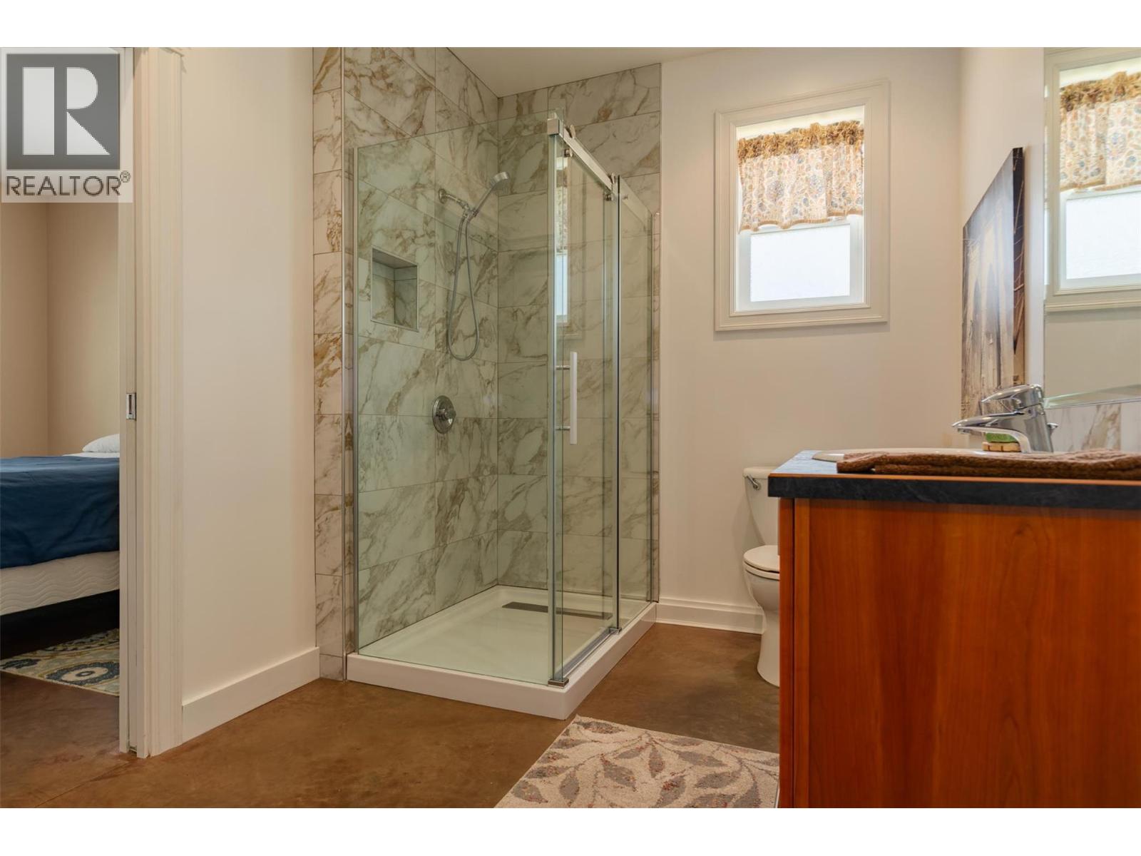 509 6th Street, Kaslo, British Columbia  V0G 1M0 - Photo 21 - 10383125