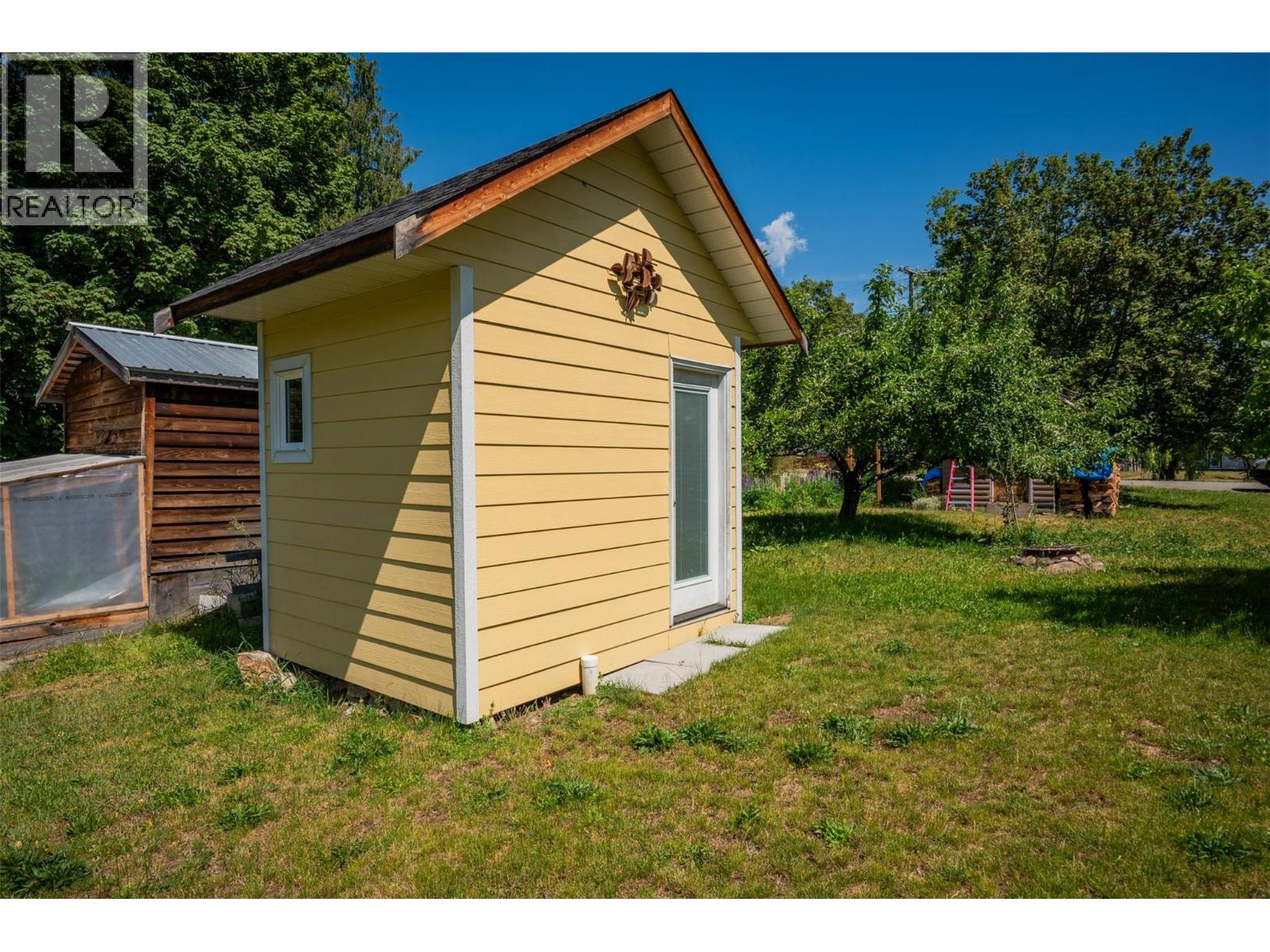 509 6th Street, Kaslo, British Columbia  V0G 1M0 - Photo 7 - 10383125