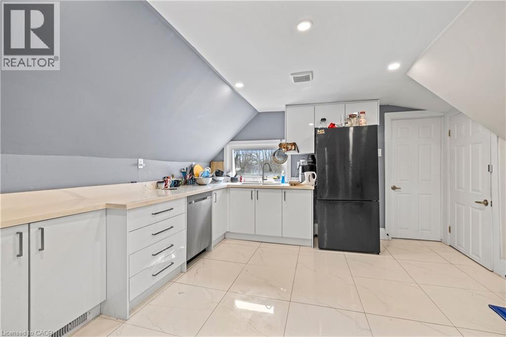 313 Gilmore Road, Fort Erie, Ontario  L2A 2M9 - Photo 10 - 40822457