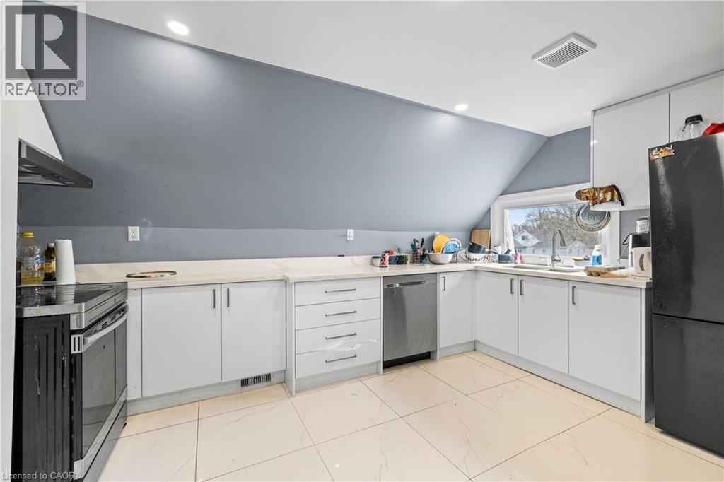 313 Gilmore Road, Fort Erie, Ontario  L2A 2M9 - Photo 11 - 40822457