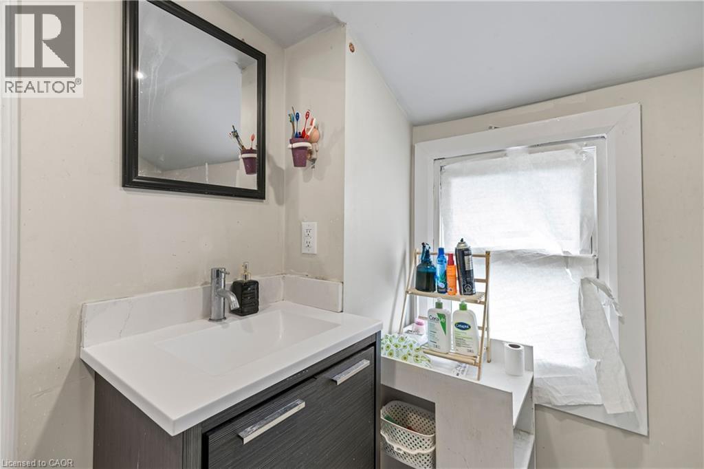 313 Gilmore Road, Fort Erie, Ontario  L2A 2M9 - Photo 14 - 40822457