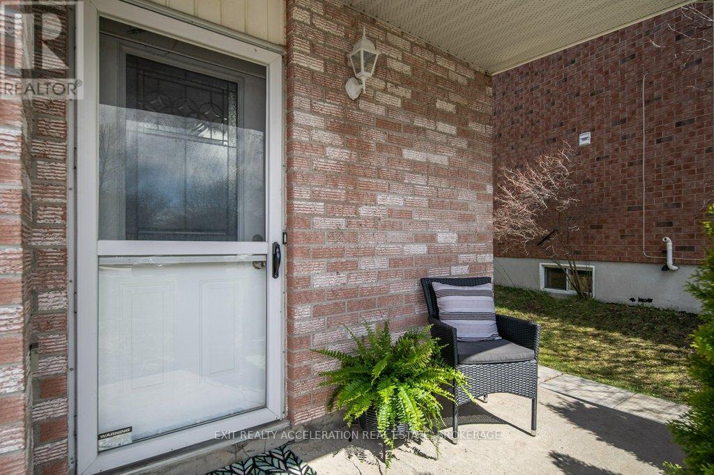 613 Tanner Drive, Kingston, Ontario  K7M 8Y2 - Photo 5 - X13022208