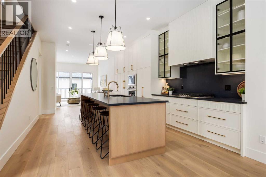 631 28 Avenue NW, Calgary, Alberta  T2M 2L2 - Photo 4 - A2276819