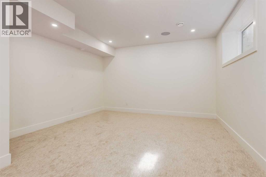 631 28 Avenue NW, Calgary, Alberta  T2M 2L2 - Photo 37 - A2276819