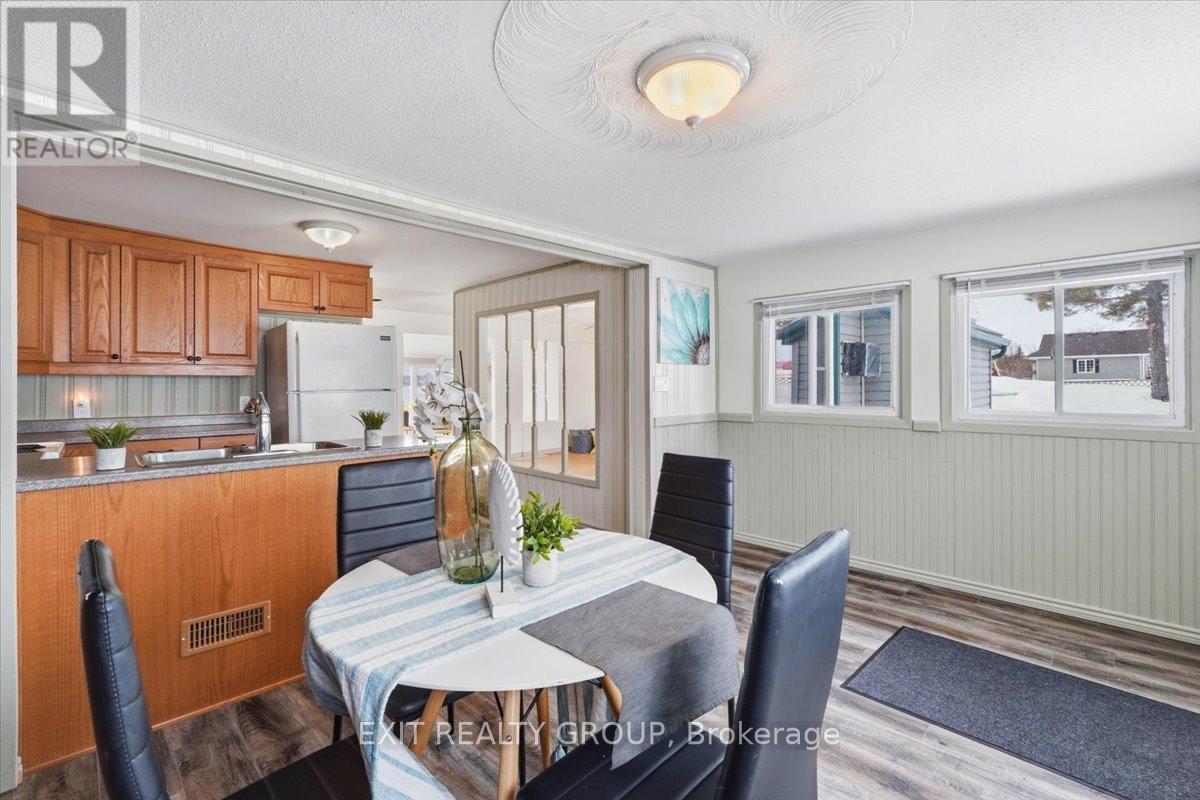 1083 Lakeside Drive, Prince Edward County (Ameliasburg Ward), Ontario  K0K 1T0 - Photo 2 - X13022136